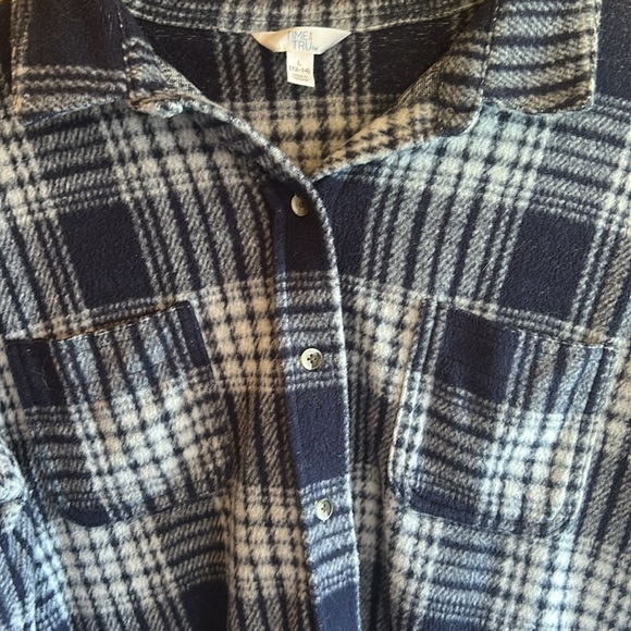 Time and Tru Navy and White Plaid Fleece Shirt - Picture 3 of 3